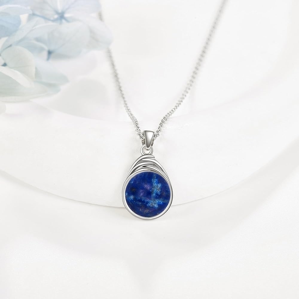Elegant Blue Pendant Necklace